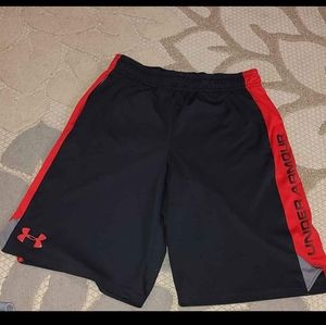 Under Armour Boys‎ Shorts Youth Size Large Gym Shorts Atheltic
